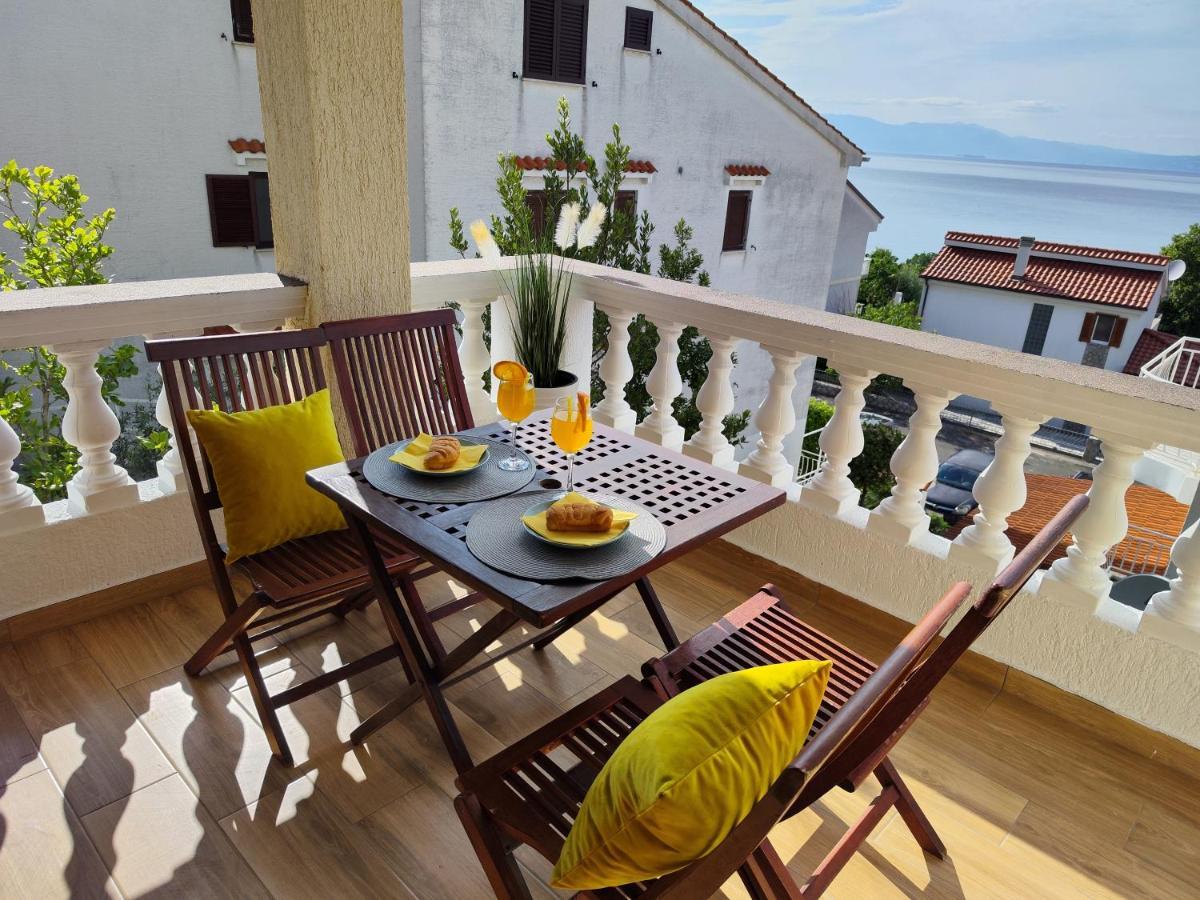 Apartments Orhidelia Нивице Екстериор снимка
