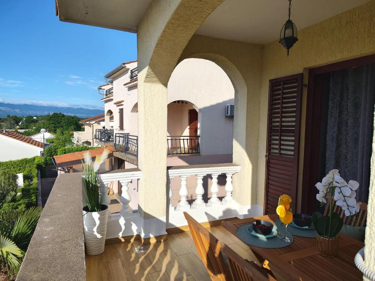Apartments Orhidelia Нивице Екстериор снимка